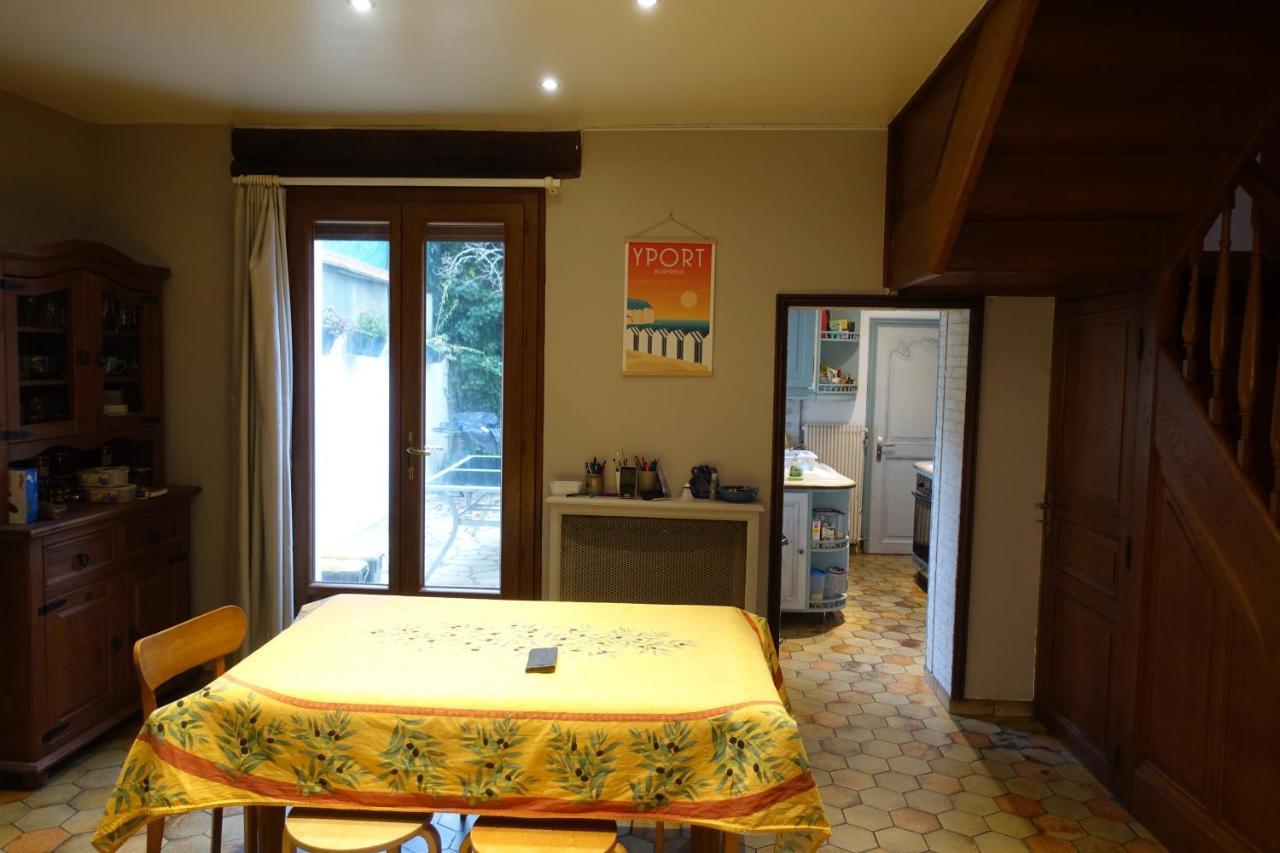 Tout Un 2Eme Etage A 300 Metres De La Mer, Chez L'Habitant ! Fécamp Exterior foto
